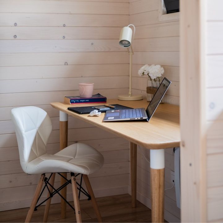 L’idée de travailler dans une Tiny House est vraiment attrayante pour ceux qui recherchent un environnement calme et relaxant pour leurs journées de…